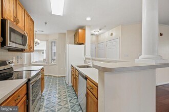 12708 Found Stone Rd in Germantown, MD - Building Photo - Building Photo