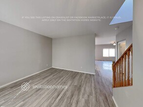 14226 W Hearn Rd in Surprise, AZ - Building Photo - Building Photo