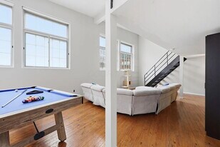 444 N Front St in Columbus, OH - Building Photo