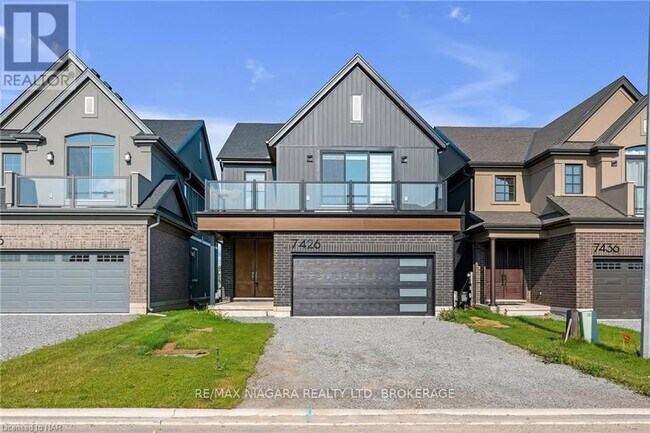 7426 Parkside Rd in Niagara Falls, ON - Building Photo - Building Photo
