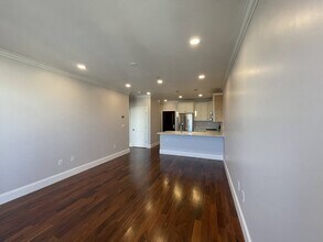 87 Medford St in Medford, MA - Building Photo - Building Photo
