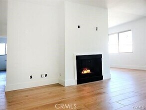 811 6th St, Unit 208 in Santa Monica, CA - Building Photo - Building Photo