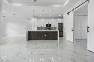 918 Hollister Ave in Lehigh Acres, FL - Building Photo - Building Photo