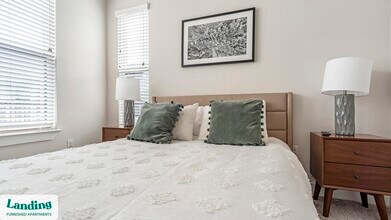 15950 Chase Hill Blvd, Unit 8114 in San Antonio, TX - Foto de edificio - Building Photo