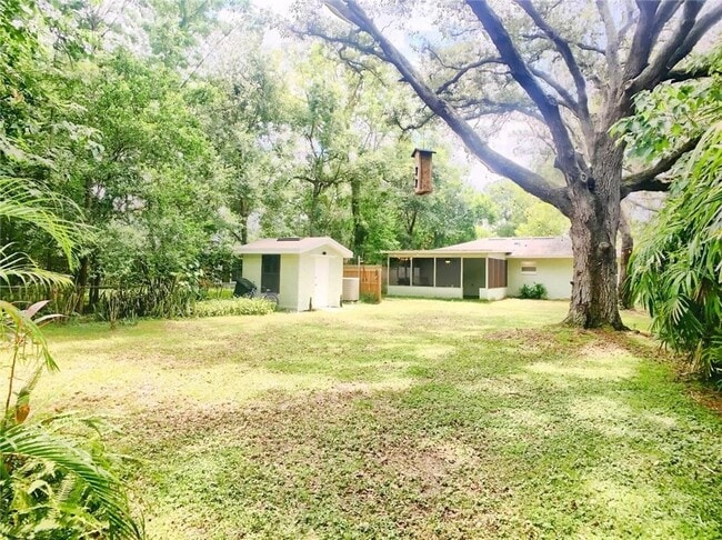 property at 1919 Azalea Ave