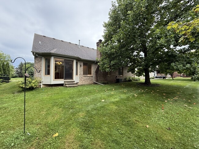 2915 Chippewa Dr in Troy, MI - Building Photo - Building Photo