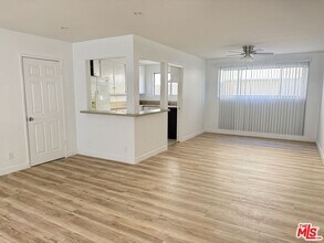 1438 S Canfield Ave in Los Angeles, CA - Building Photo - Building Photo