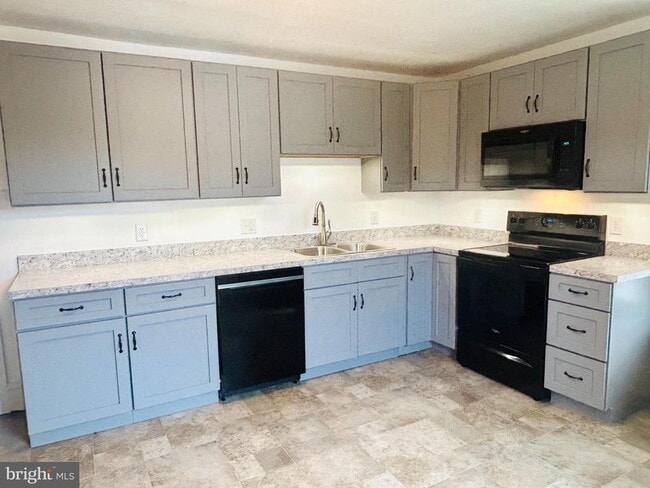 property at 228 N Barbara St
