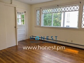 1168 Washington St in Bath, ME - Building Photo - Building Photo