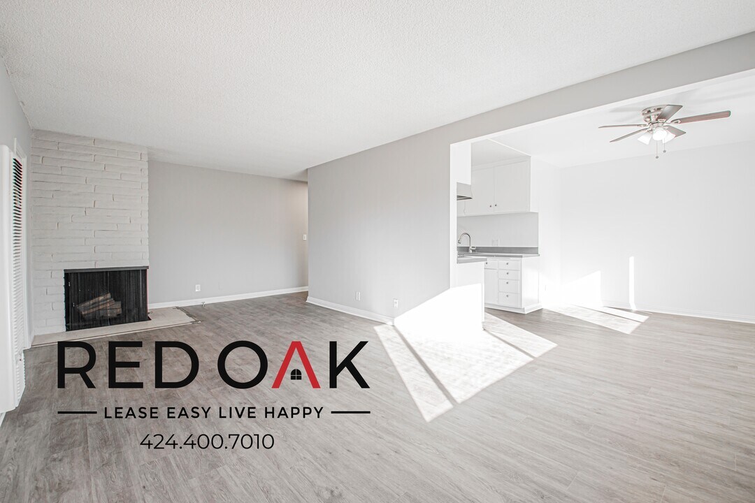 12737 Moorpark St in Los Angeles, CA - Building Photo