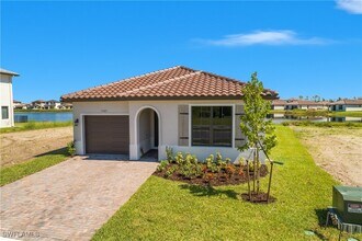 5763 Agostino Way in Ave Maria, FL - Foto de edificio - Building Photo