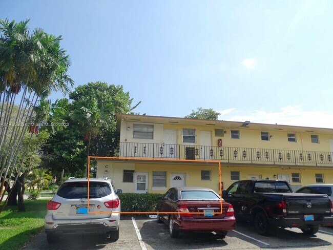 2940 NE 203rd St-Unit -C112 in Aventura, FL - Foto de edificio - Building Photo