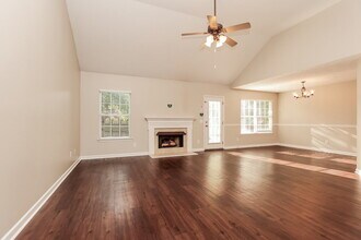 1057 Blue Mountain Ln in Nashville, TN - Building Photo - Building Photo