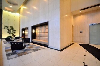 5320 N Sheridan Rd in Chicago, IL - Building Photo - Building Photo