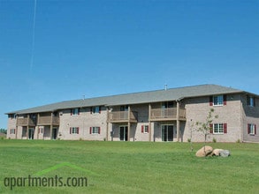 Natures Way Estates in Shawano, WI - Foto de edificio - Building Photo