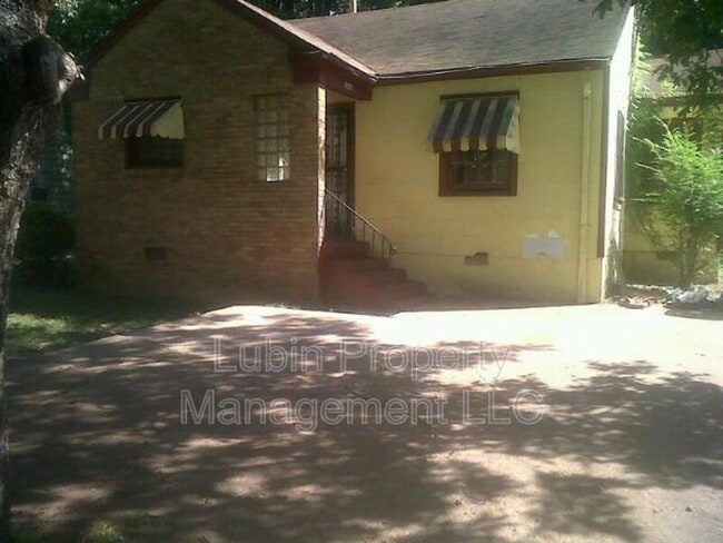 property at 1866 Valley Blvd