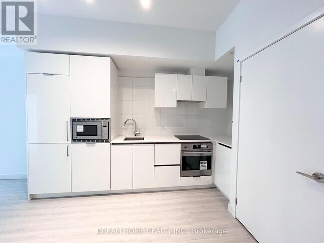 121 St Patrick St in Toronto, ON - Building Photo - Building Photo