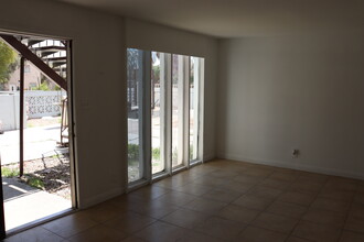 3351 Brussels St in Las Vegas, NV - Building Photo - Building Photo