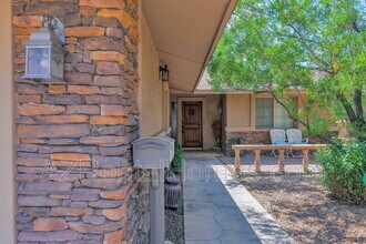 3812 S Newberry Rd in Tempe, AZ - Building Photo - Building Photo