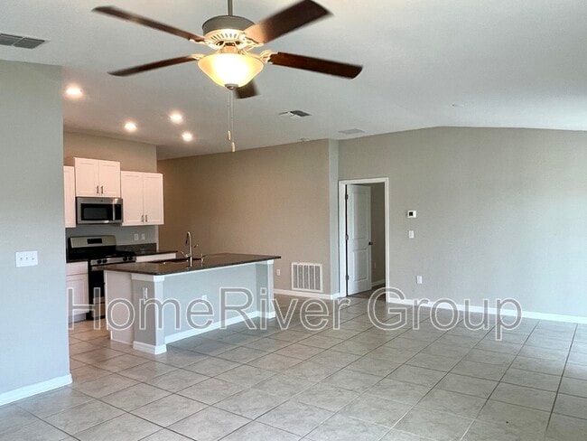 10379 Alder Green Dr in Riverview, FL - Building Photo - Building Photo