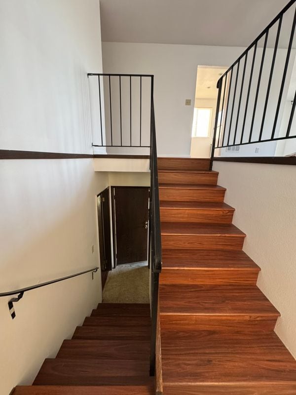 142 Morton Dr, Unit 101 in Daly City, CA - Building Photo - Building Photo