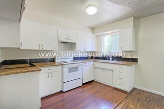 3713 M St in Vancouver, WA - Building Photo - Building Photo