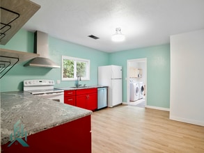 315 SE Park Ave in Corvallis, OR - Building Photo - Building Photo