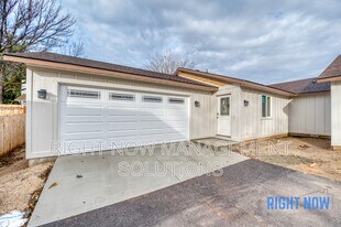 702 Smith Ave in Nampa, ID - Building Photo