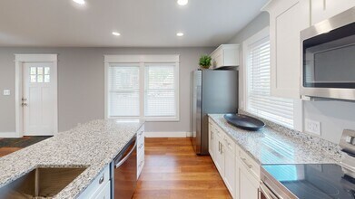 316 S 17th St in Knoxville, TN - Foto de edificio - Building Photo
