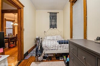 716 W Briar Pl, Unit Apt 1 in Chicago, IL - Building Photo - Building Photo