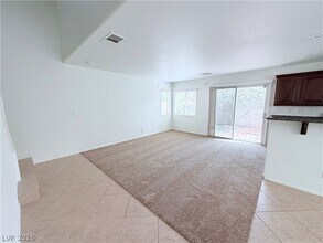 10516 Mojave Ridge Ct in Las Vegas, NV - Building Photo - Building Photo