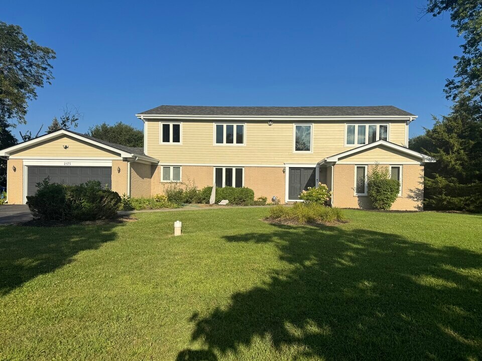 2175 Kipling Ln in Highland Park, IL - Building Photo