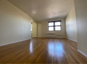 80 Gavin St in Yonkers, NY - Building Photo - Building Photo