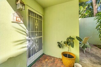 445 S Palm Ave in Sarasota, FL - Building Photo - Building Photo
