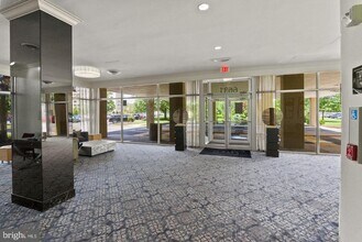 6631 Wakefield Dr in Alexandria, VA - Building Photo - Building Photo