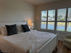 8872 Bristol Bend in Ft. Myers, FL - Foto de edificio - Building Photo