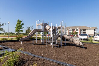 Abbington Meadows Of Howe in Howe, TX - Foto de edificio - Building Photo