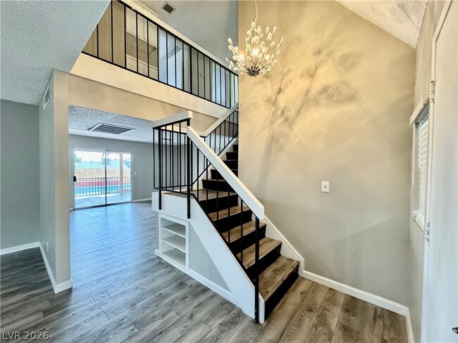 4032 Arrowood Dr in Las Vegas, NV - Building Photo - Building Photo