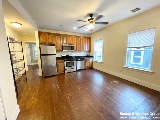 178 Hillside St, Unit 2