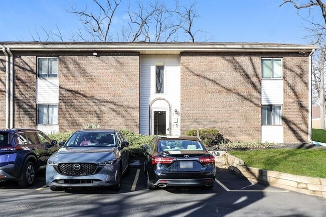 25 Kings Ct in Hatboro, PA - Building Photo - Building Photo