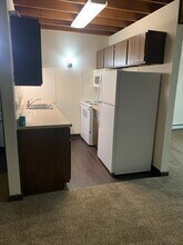 1430 Maplecrest Dr in Youngstown, OH - Foto de edificio - Building Photo