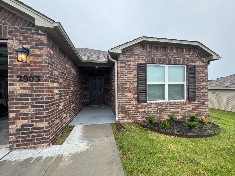 2903 W McLaren Dr in Fayetteville, AR - Building Photo