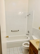 306 Dorado Ter, Unit 304 in San Francisco, CA - Foto de edificio - Building Photo