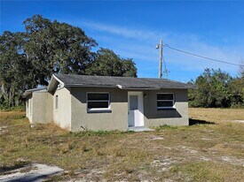 945 Reynolds Rd in Lakeland, FL - Building Photo