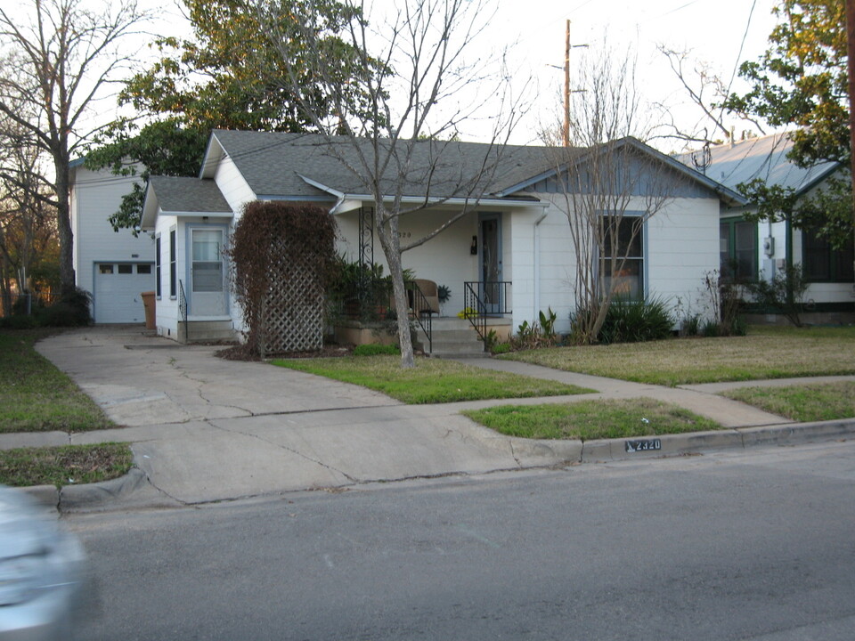 2320 Lafayette Ave, Unit A in Austin, TX - Building Photo