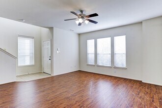 8034 Grow Ln in Houston, TX - Building Photo - Building Photo