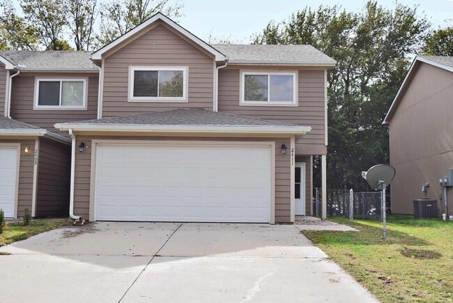 property at 2411 Deerfield Blvd