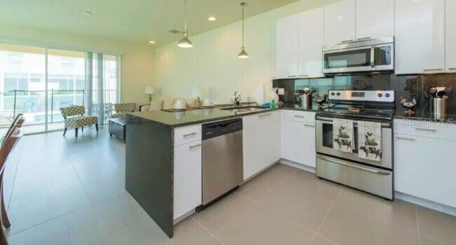 1427 Retreat Cir in Clermont, FL - Foto de edificio - Building Photo