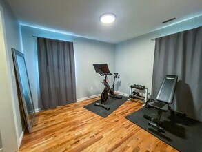 2715 NE Weidler St in Portland, OR - Foto de edificio - Building Photo