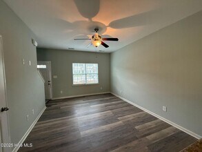 519 Oyster Rock Ln in Sneads Ferry, NC - Building Photo - Building Photo